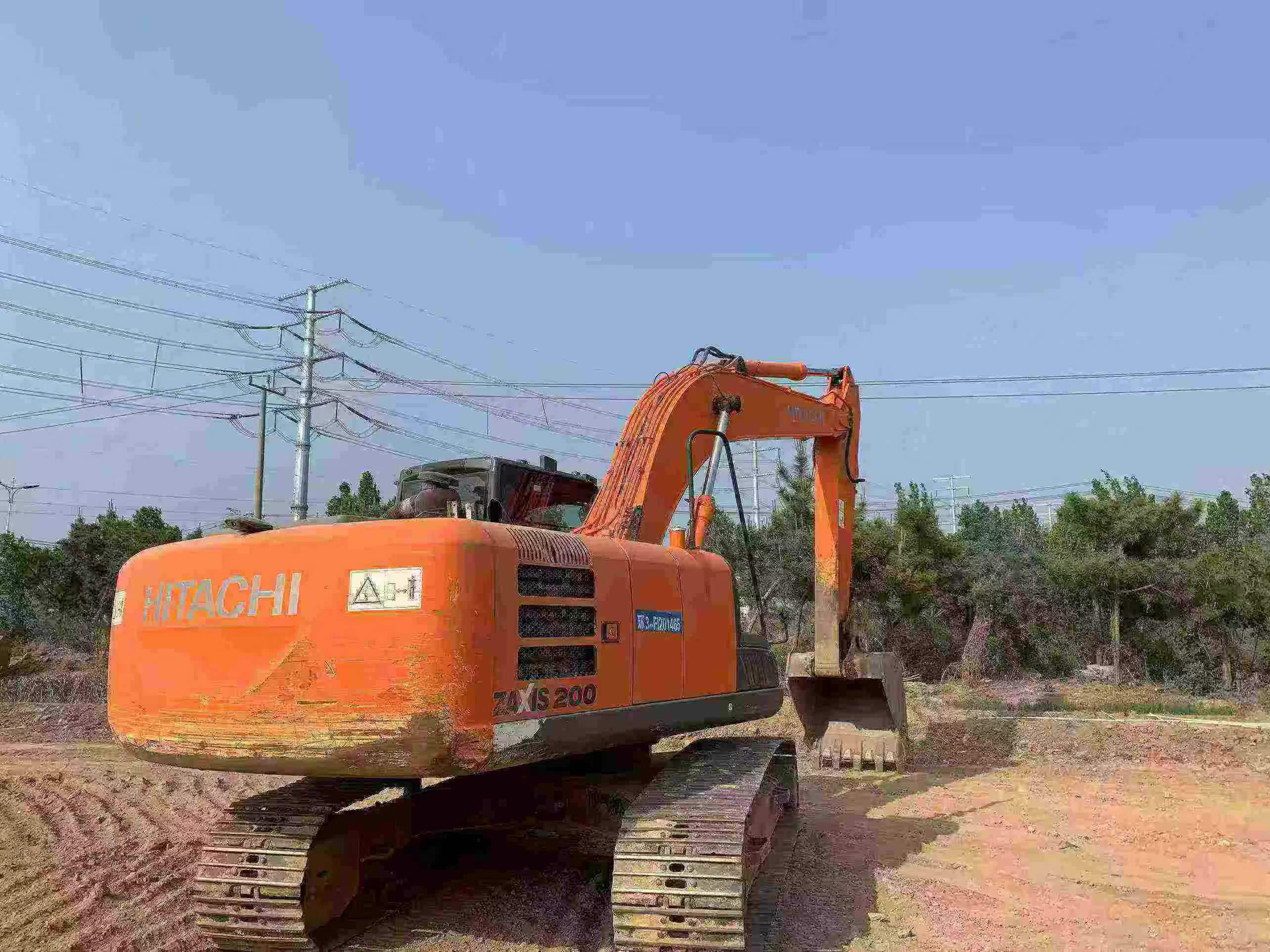 Buy Hitachi EX200-5 Used Excavator / 3