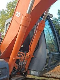Buy Hitachi EX120-6 Used Excavator / 6 Buy Hitachi EX120-6 Used Excavator / 6