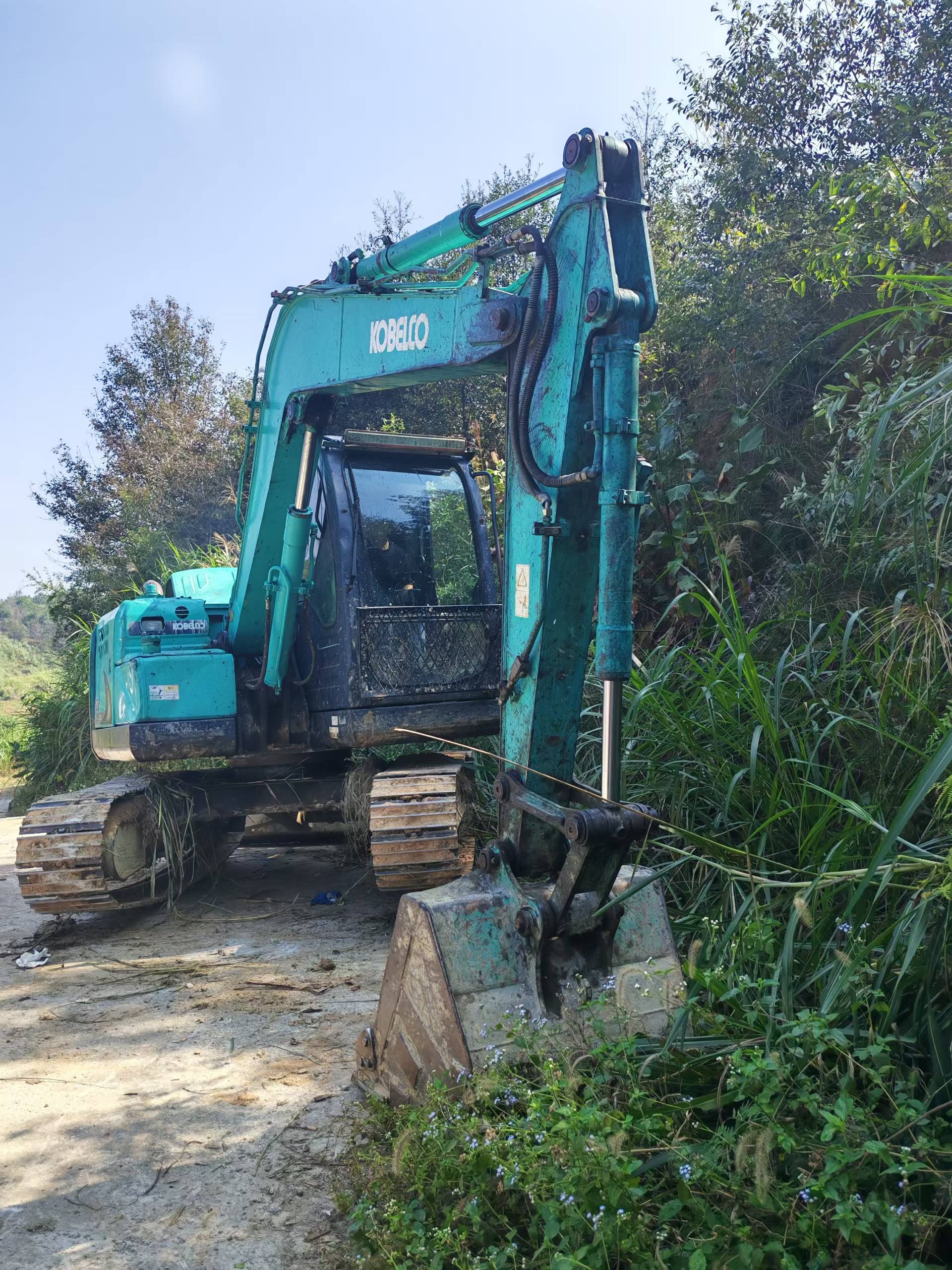 Buy Kobelco SK75 Used Excavator / 3