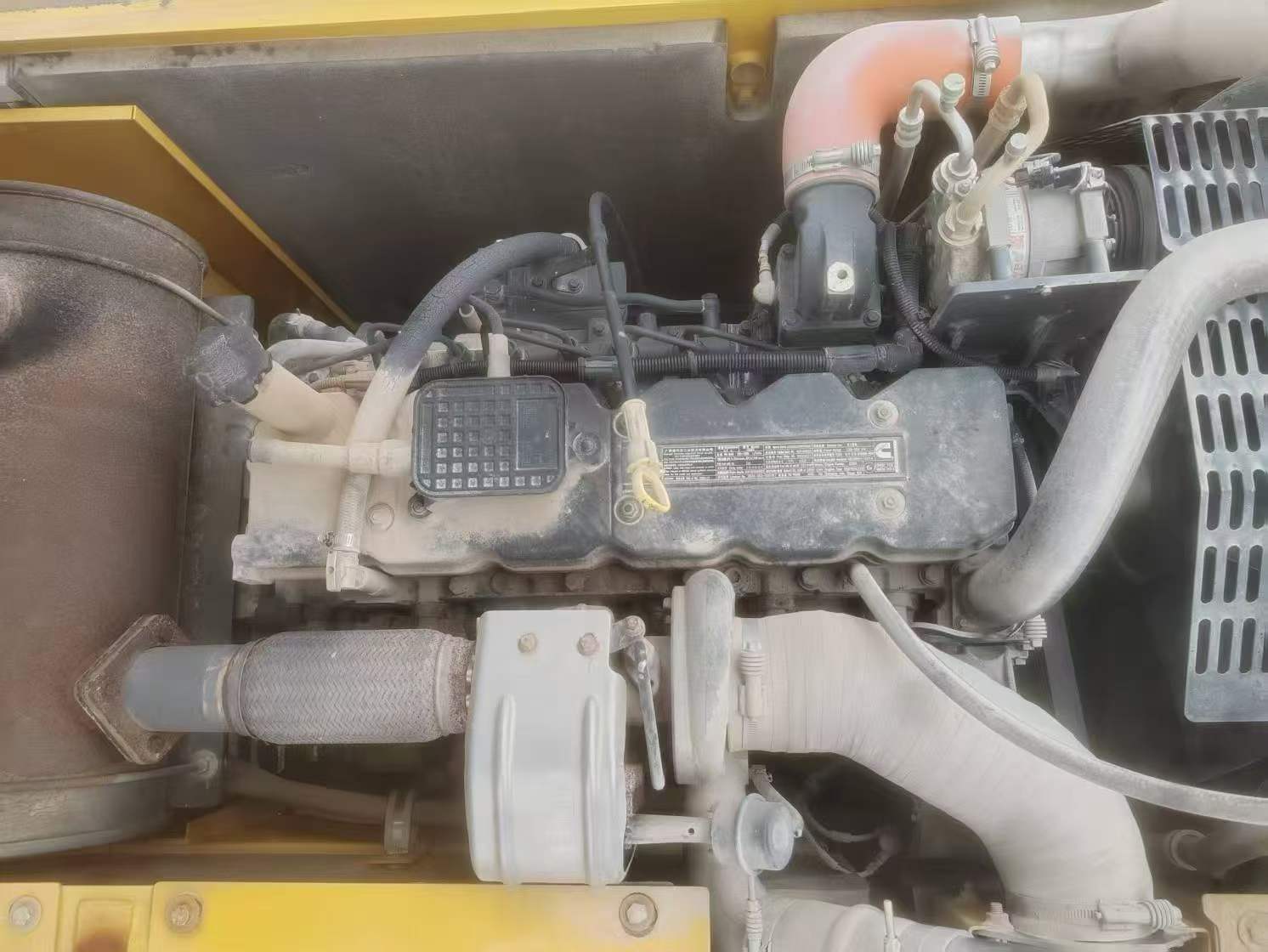 Compre Escavadeira XCMG XE200 Usada / 8