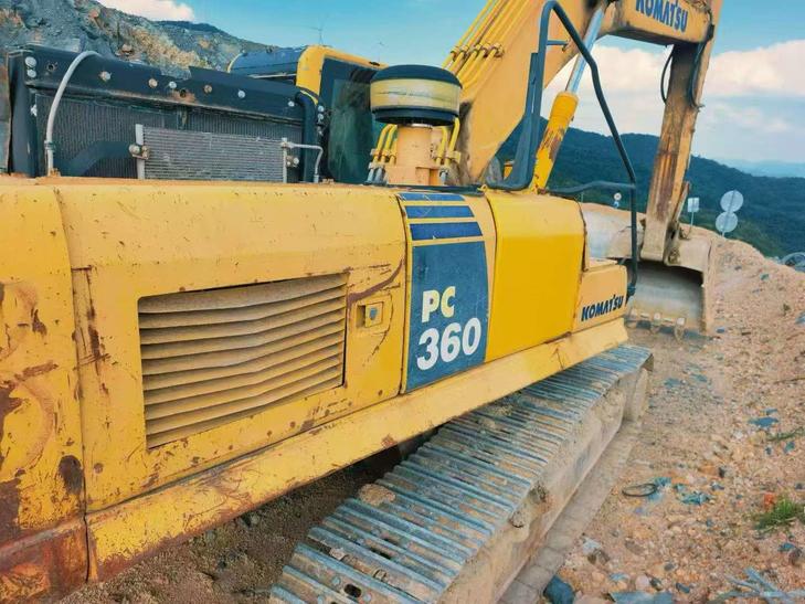 Buy Komatsu PC360-7 Used Excavator / 1