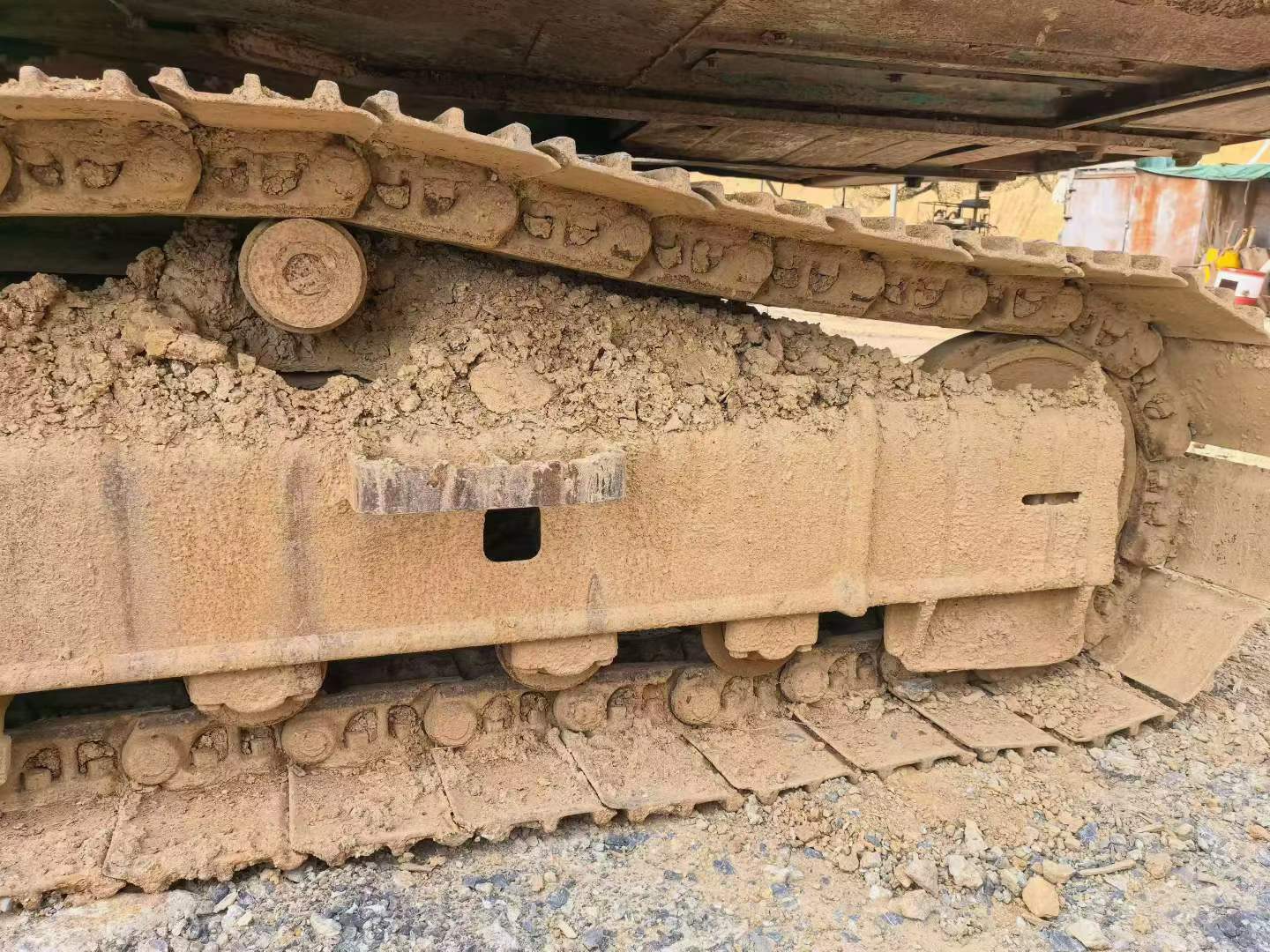 Buy Kobelco SK200 Used Excavator / 4