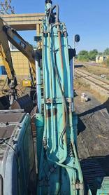 Buy Kobelco SK250 Used Excavator / 2 Buy Kobelco SK250 Used Excavator / 2