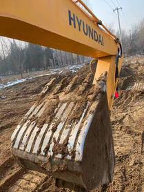 Buy Hyundai R265LC-7 Used Excavator / 3 Buy Hyundai R265LC-7 Used Excavator / 3