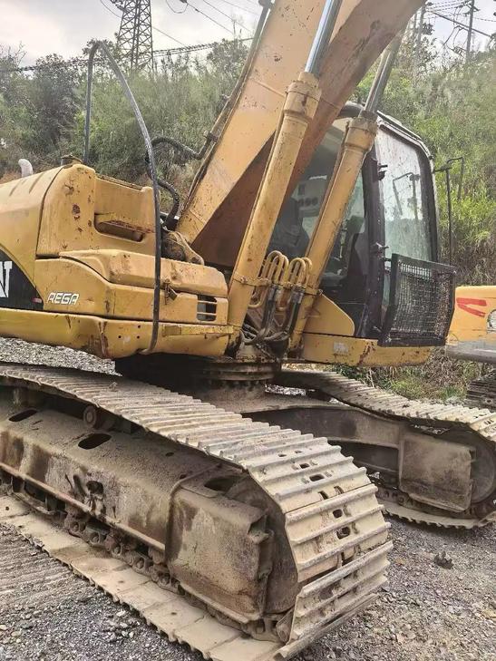 Buy Caterpillar 320D Used Excavator / 1