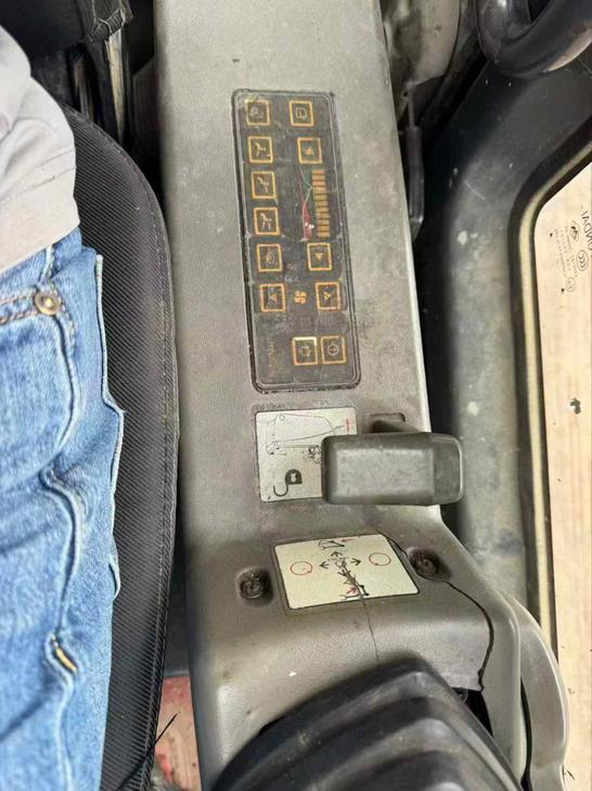 Buy Hyundai 110LVS Used Excavator / 1
