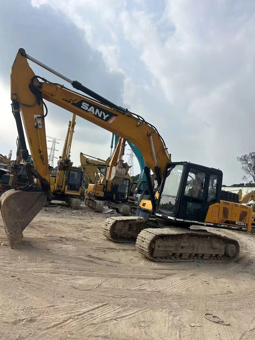 Buy Sany SY215C Used Excavator / 3