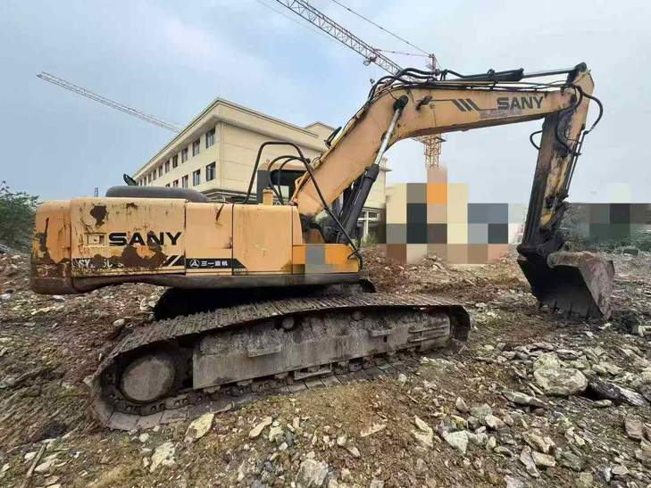 Buy Sany SY215C-8 Used Excavator / 1