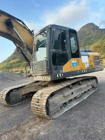 Buy XCMG XE200 Used Excavator / 4 Buy XCMG XE200 Used Excavator / 4
