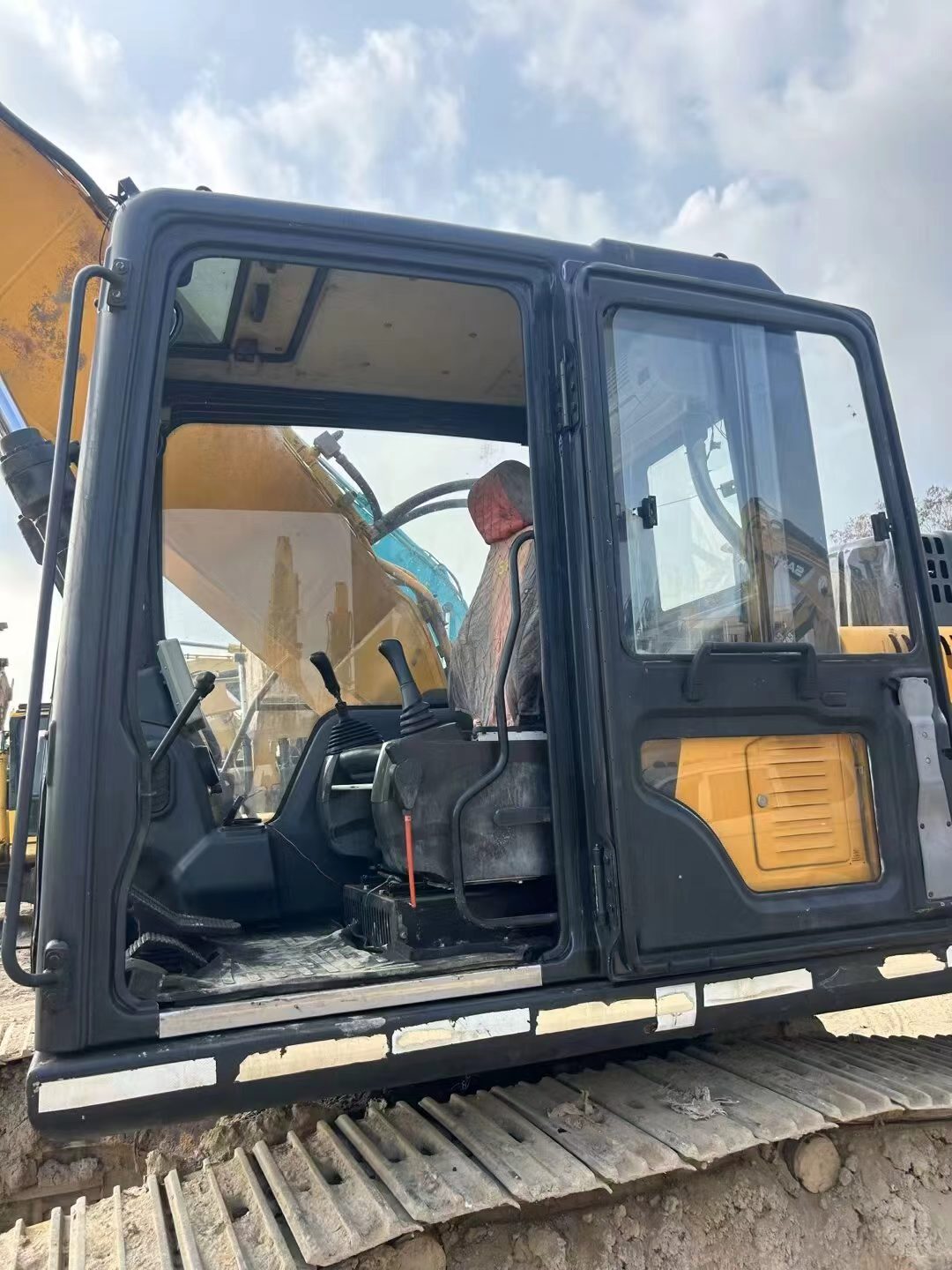Buy Sany SY215C Used Excavator / 5