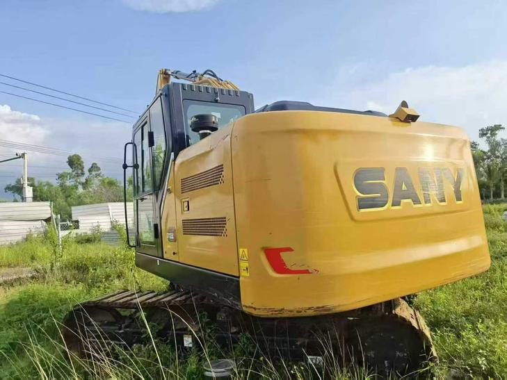 Buy Sany SY135 Used Excavator / 1
