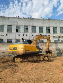 Buy XCMG XE200 Used Excavator / 3 Buy XCMG XE200 Used Excavator / 3