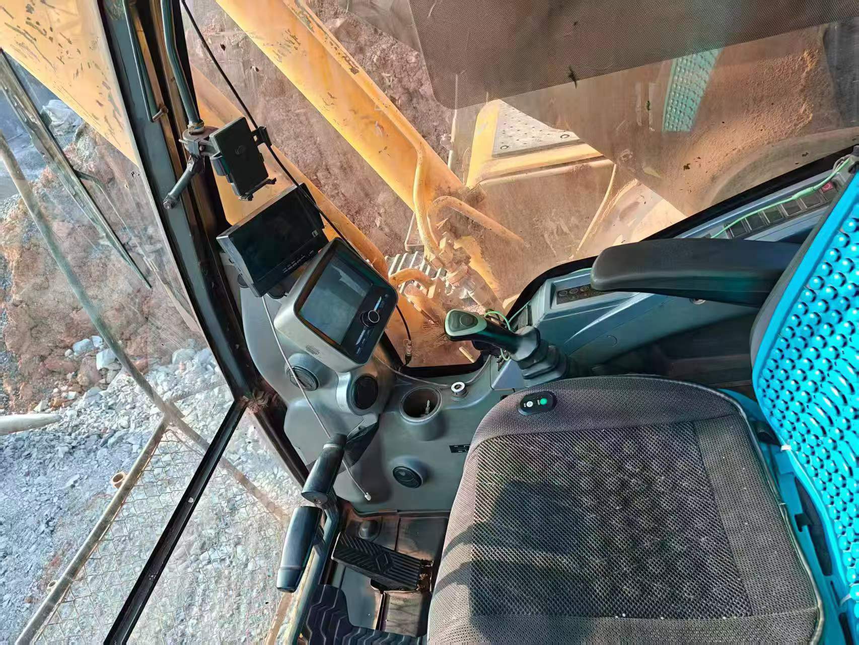 Buy Hyundai R385LC-9 Used Excavator / 6