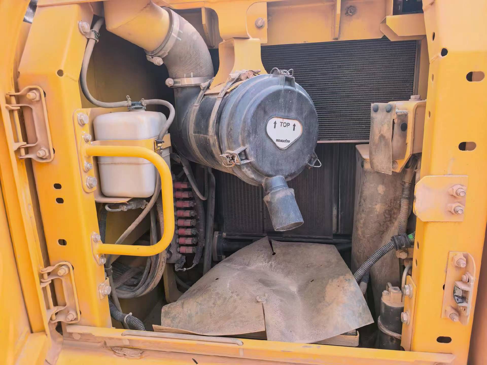 Buy Komatsu PC130-7 Used Excavator / 4