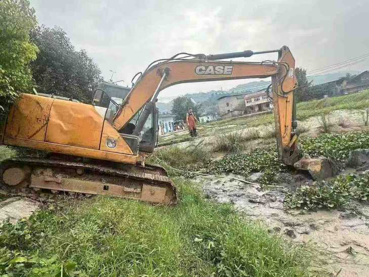 Buy Case CX130 Used Excavator / 1