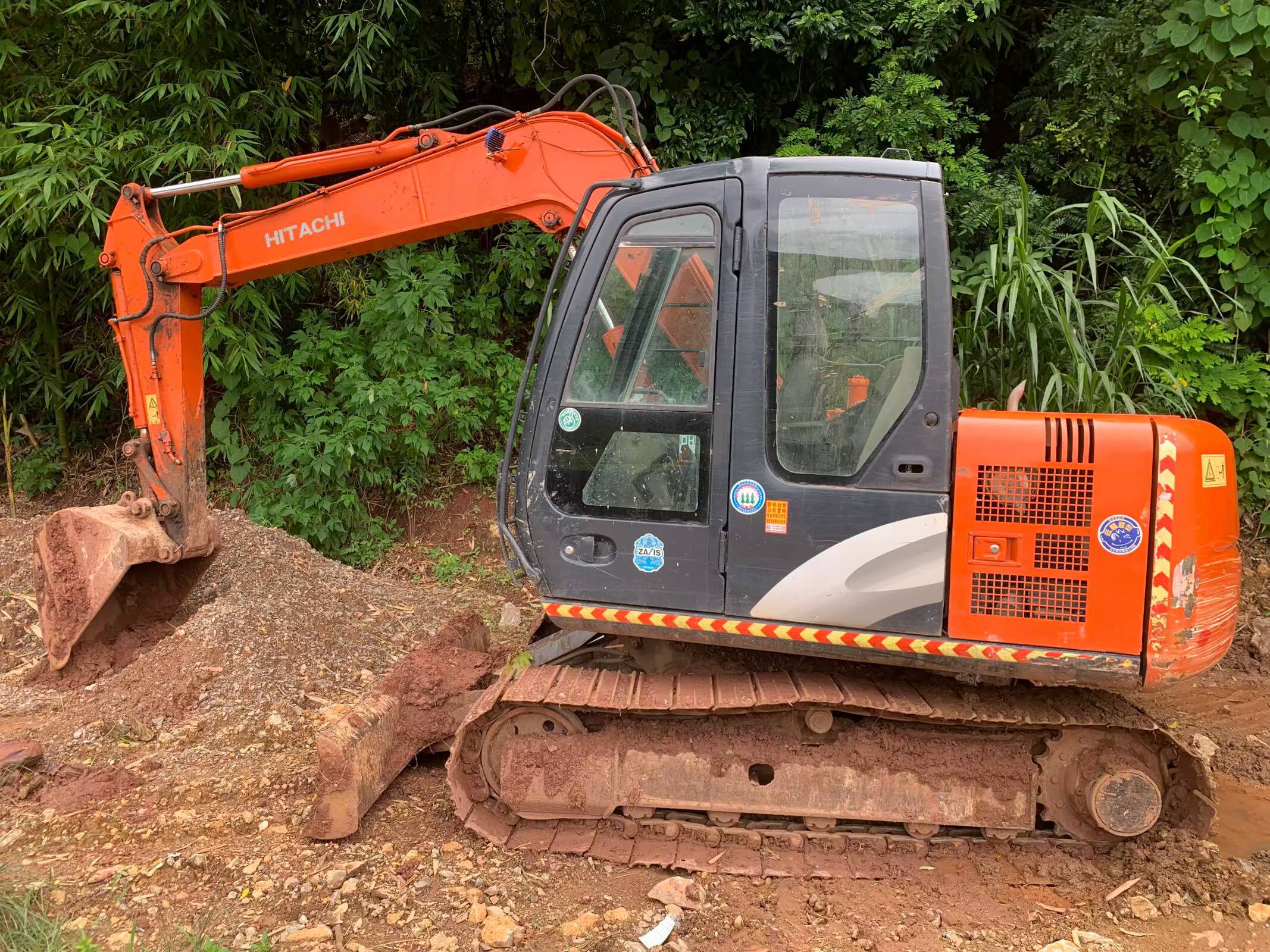 Compre Excavadora Hitachi ZX70-5A Usada / 2