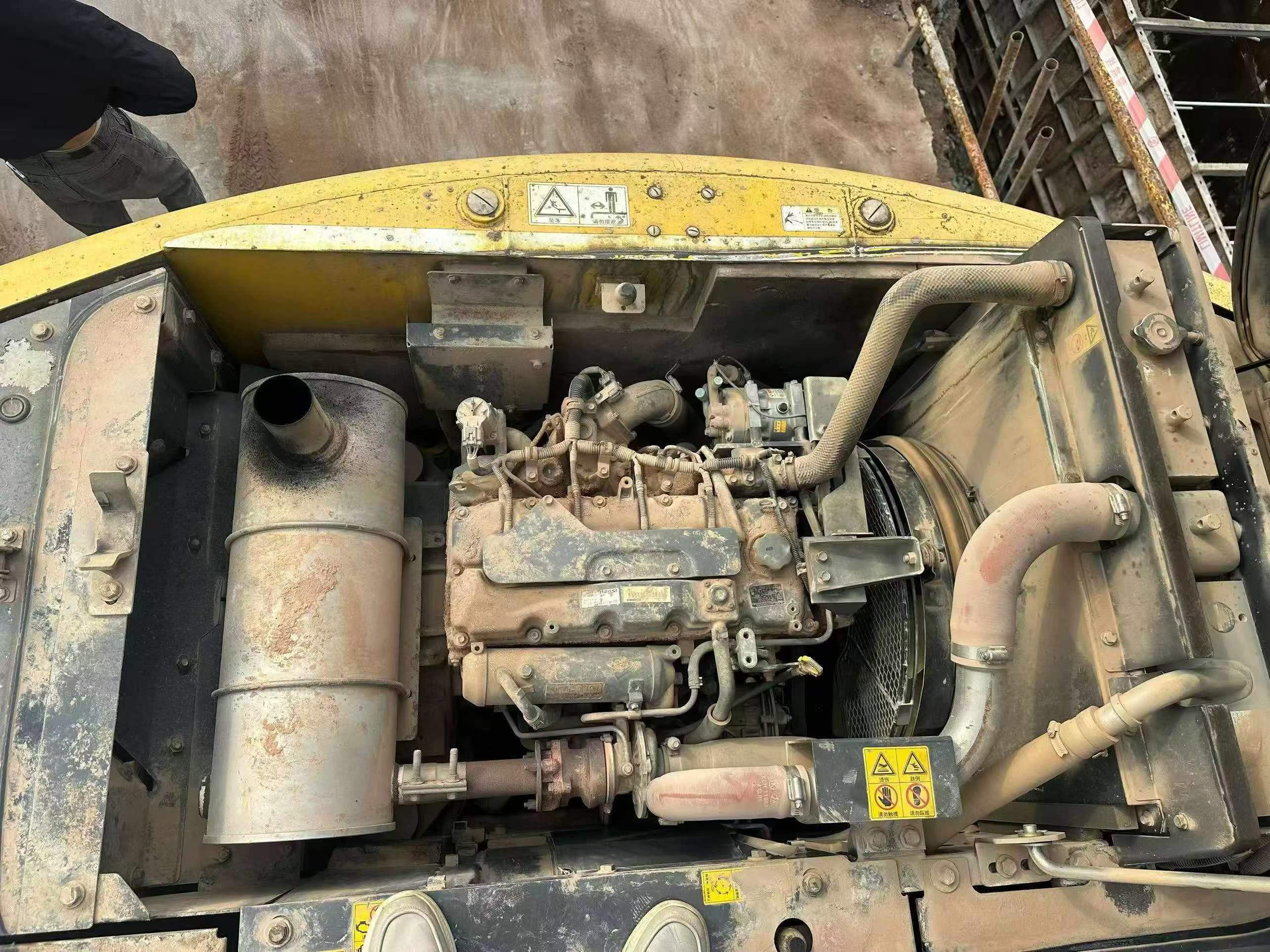 Buy Sumitomo SH130-6 Used Excavator / 3