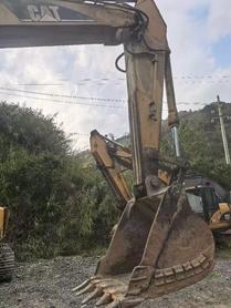 Buy Caterpillar 320D Used Excavator / 3 Buy Caterpillar 320D Used Excavator / 3