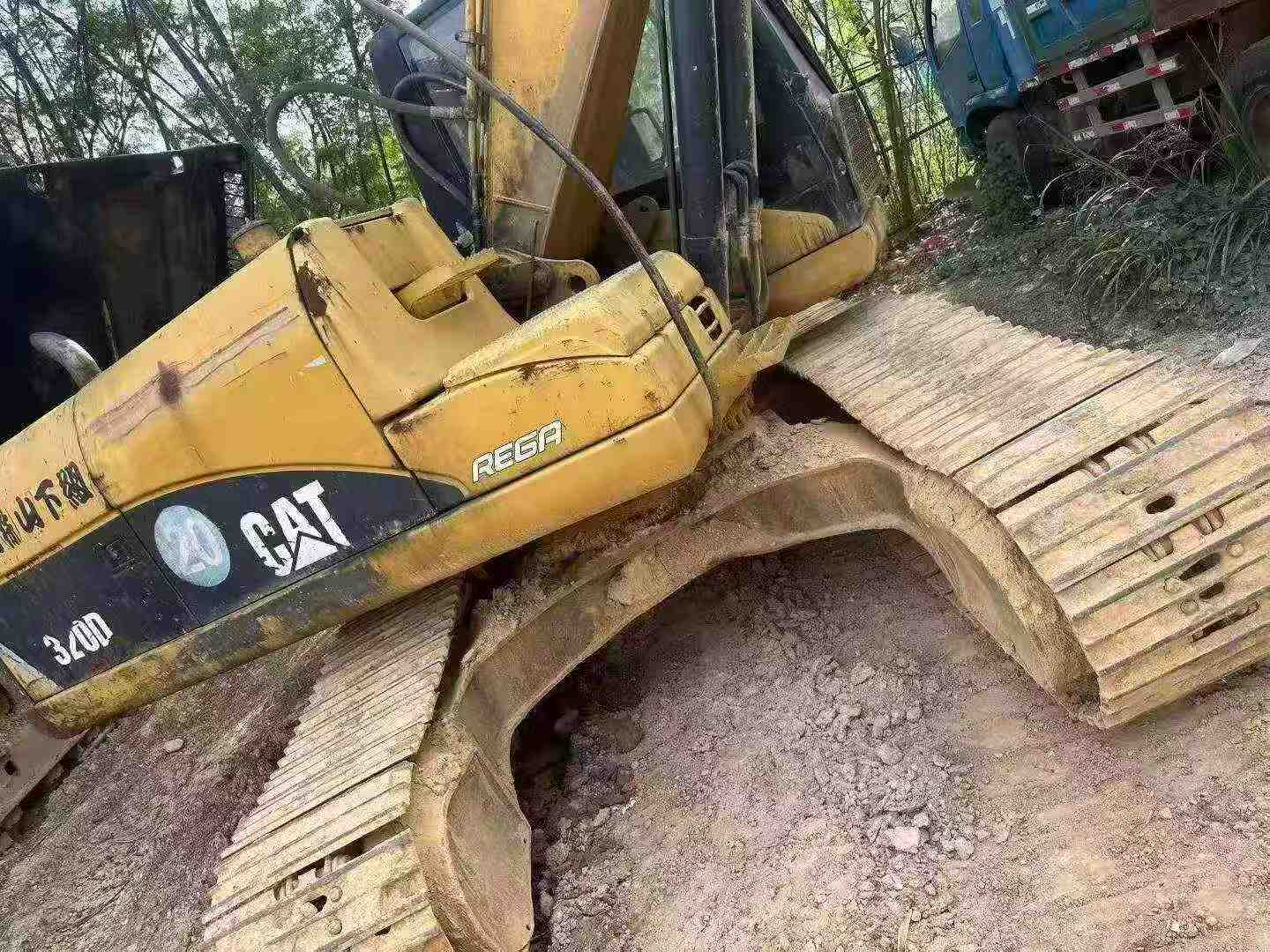 Buy Caterpillar 320D Used Excavator / 2