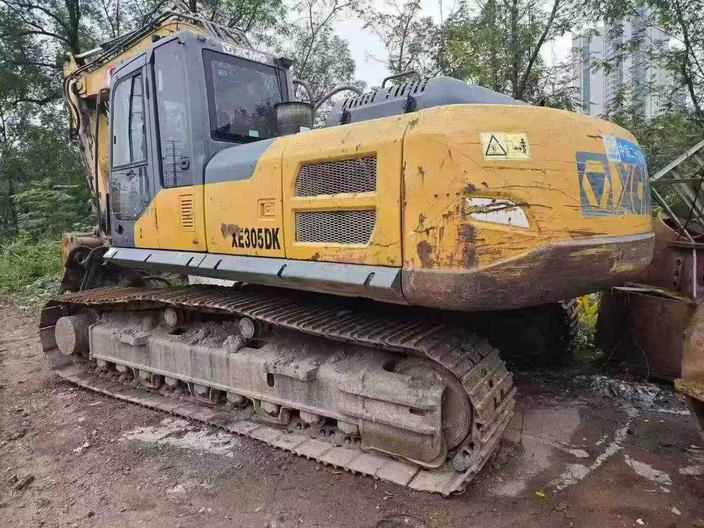 Buy XCMG XE270DK Used Excavator / 4