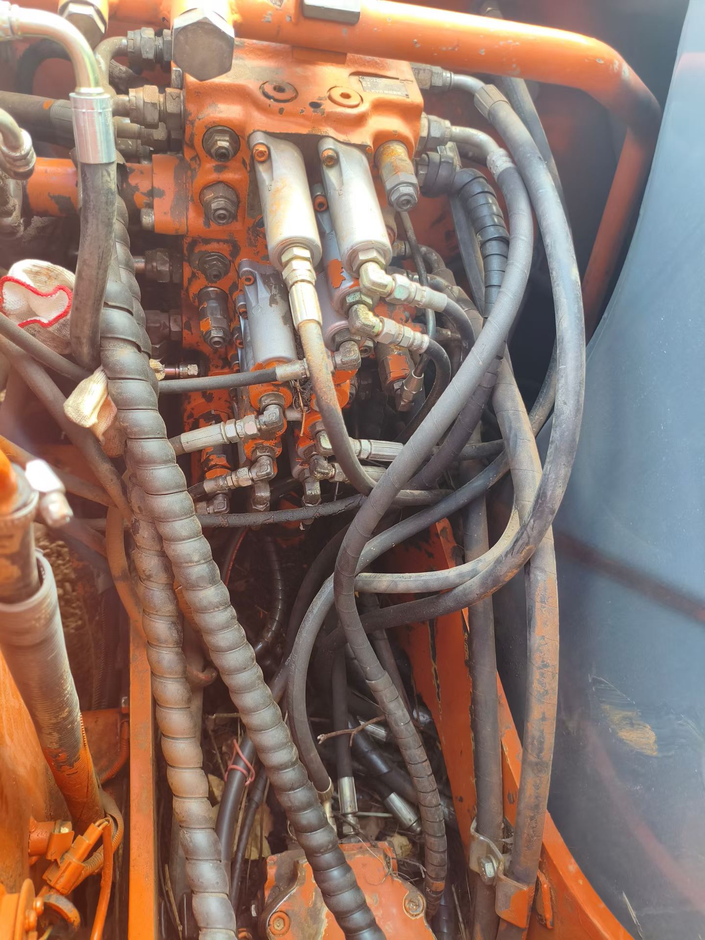 Buy Hitachi ZX60 Used Excavator / 9