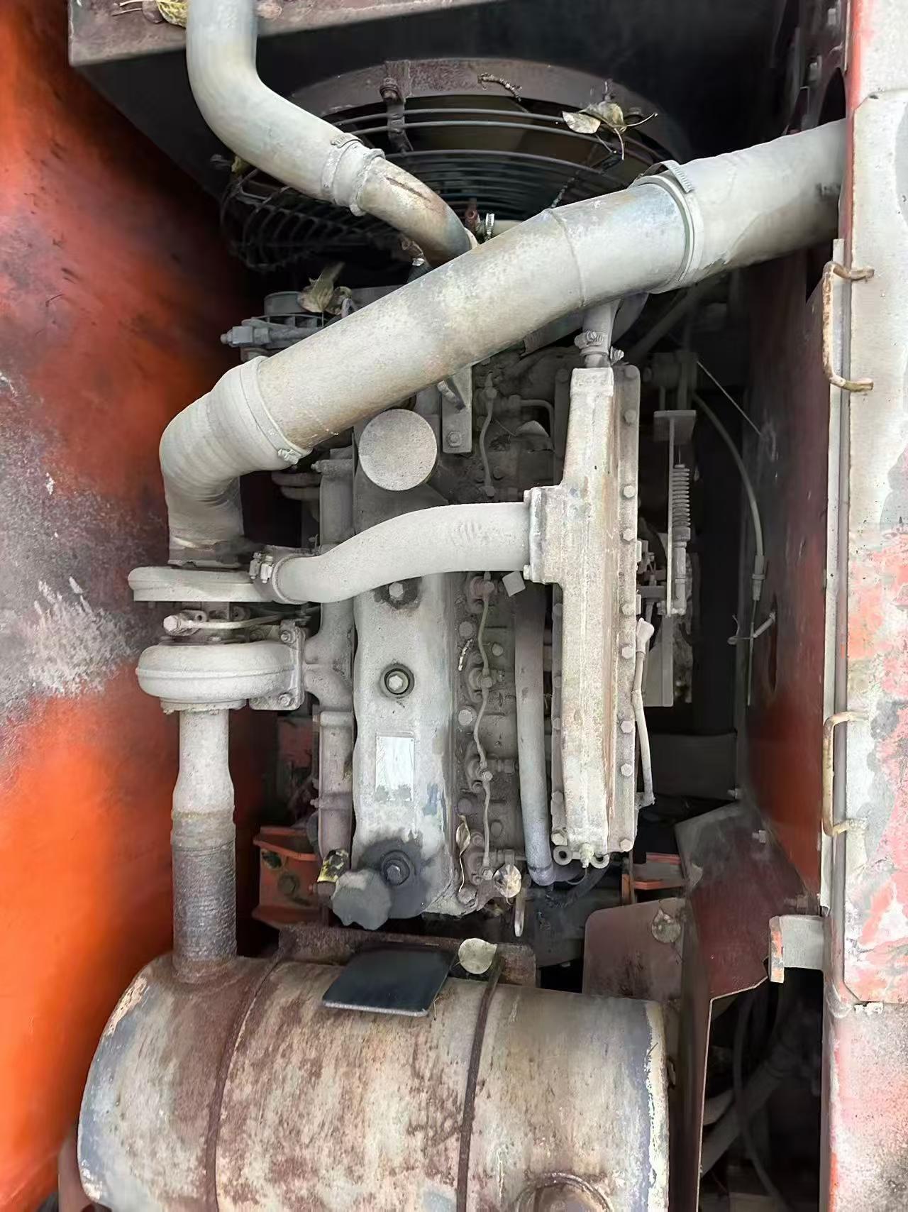 Buy Doosan DH220-7 Used Excavator / 2
