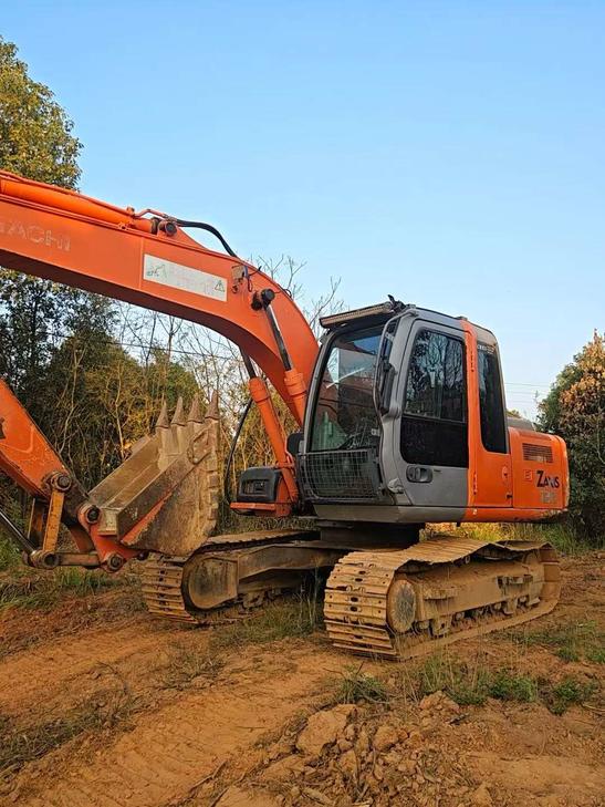 Buy Hitachi EX120-6 Used Excavator / 1