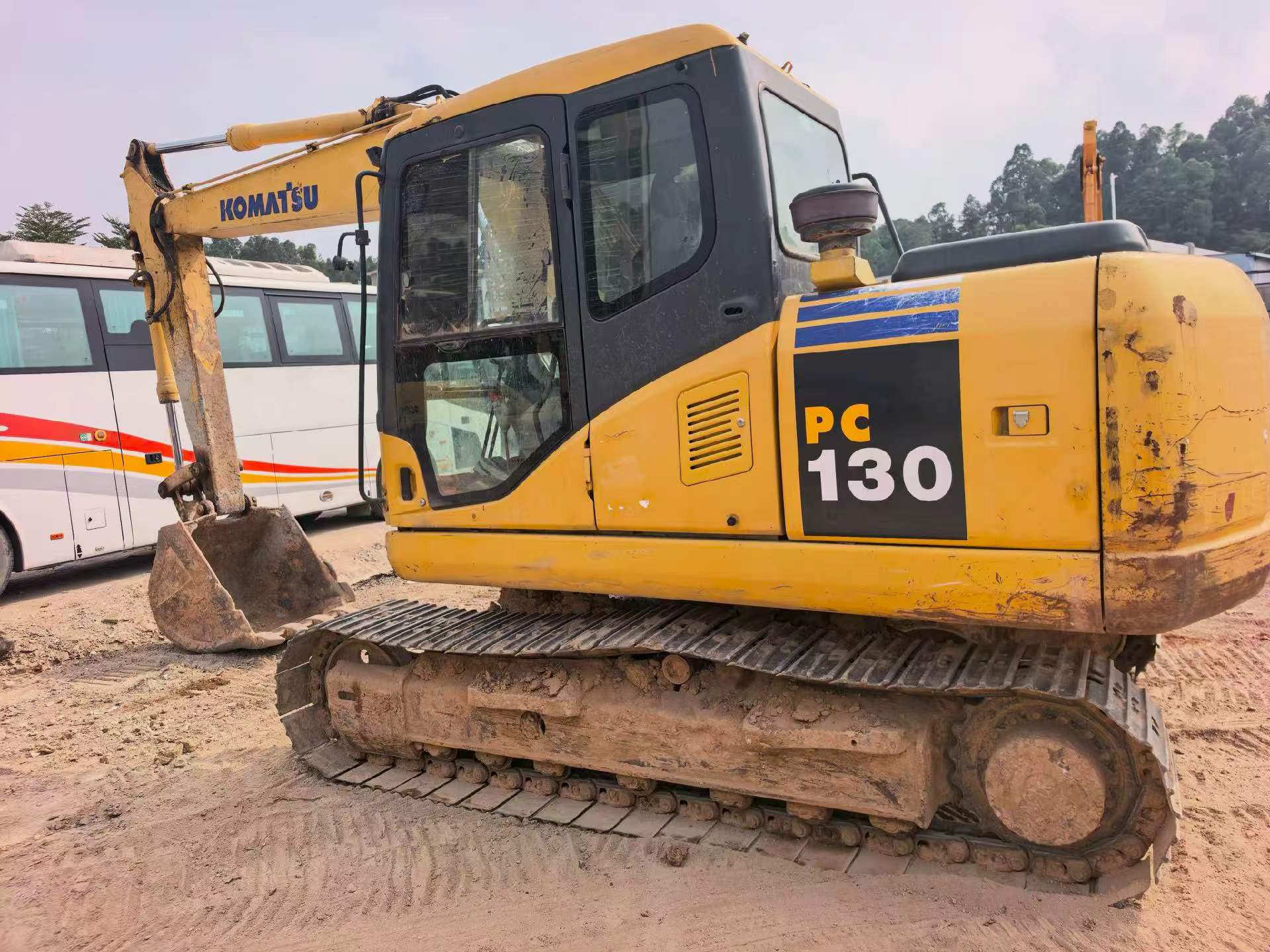 Buy Komatsu PC130-7 Used Excavator / 3