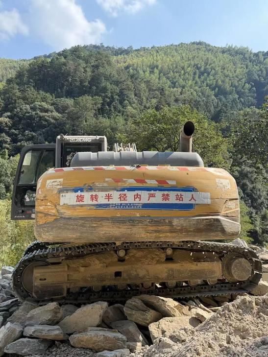 Buy XCMG XE200DA Used Excavator / 1