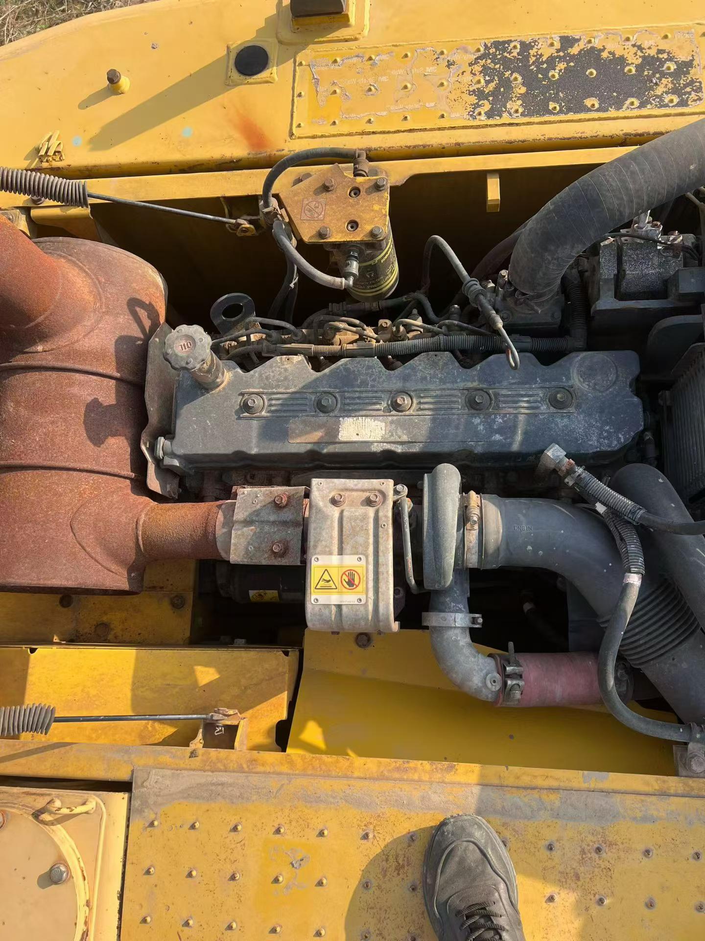 Buy Komatsu PC200 Used Excavator / 6