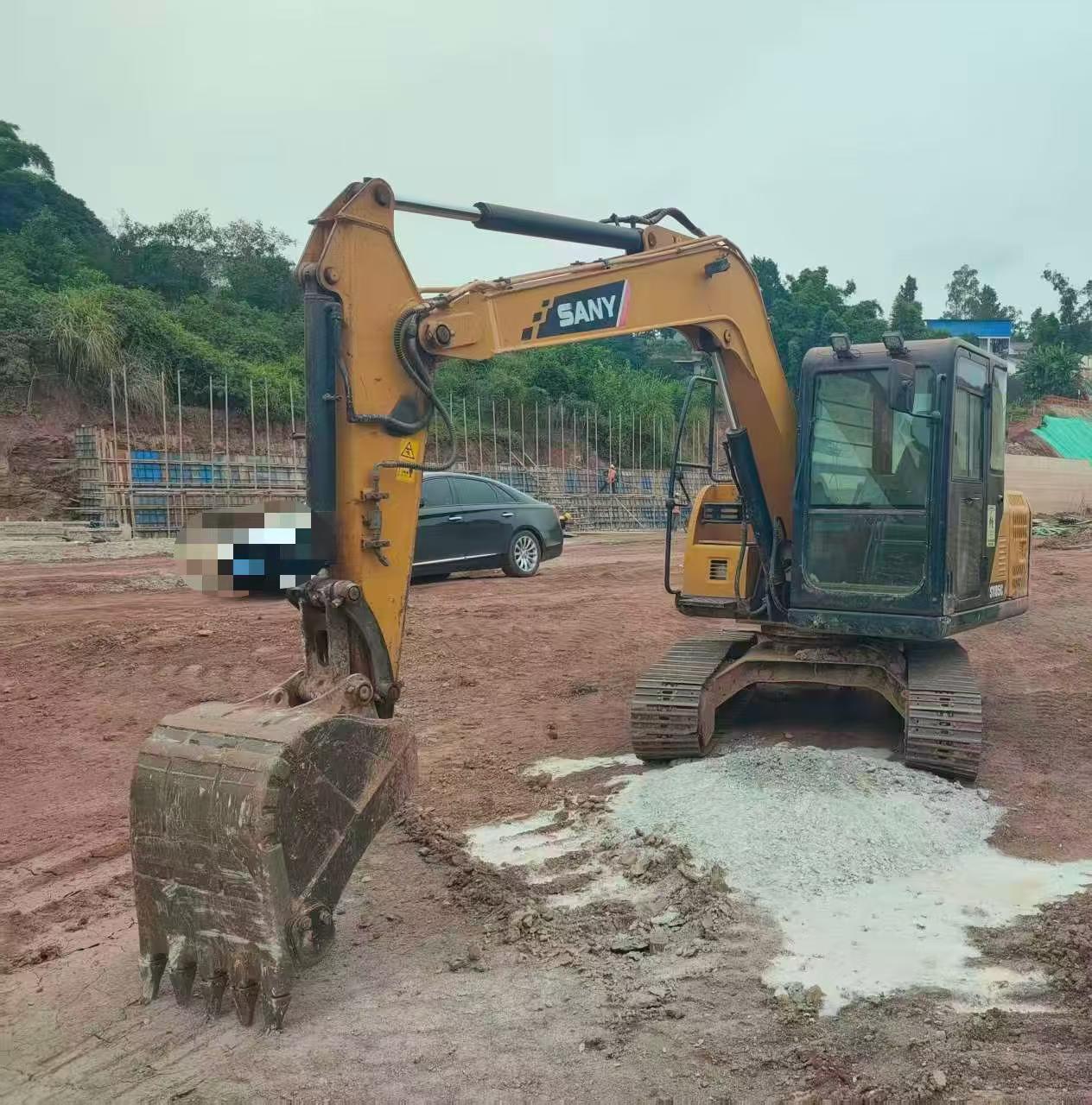Buy Sany SY70C Used Excavator / 2
