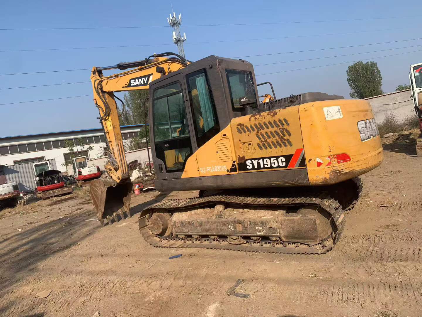 Compre Excavadora Sany SY115C Usada / 8