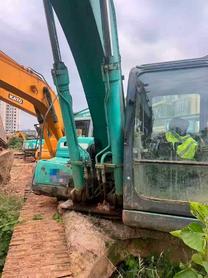 Buy Kobelco SK210 Used Excavator / 5 Buy Kobelco SK210 Used Excavator / 5
