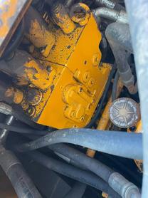 Buy Sany SY215C-8 Used Excavator / 4 Buy Sany SY215C-8 Used Excavator / 4