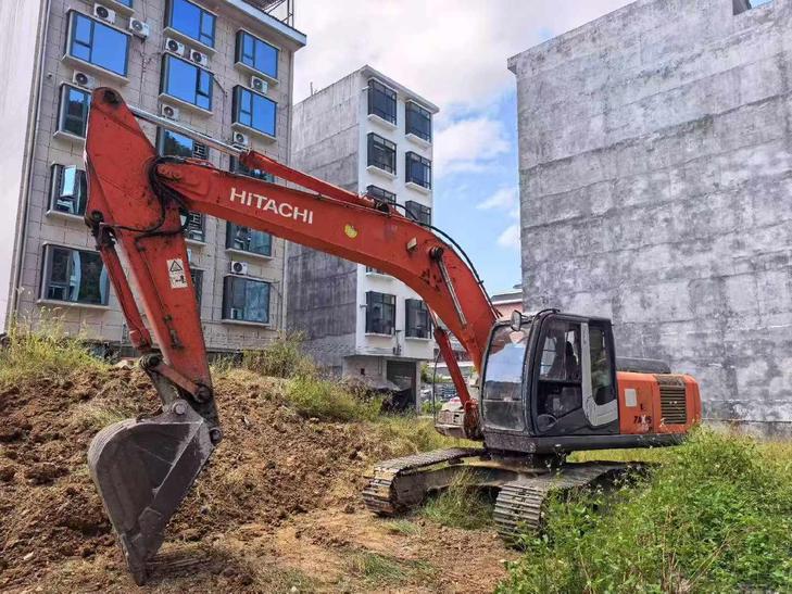 Buy Hitachi ZX240 Used Excavator / 1