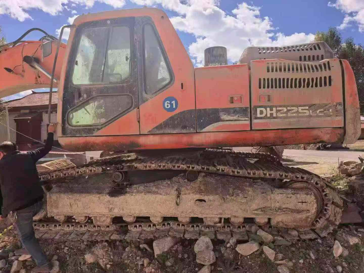 Buy Doosan DH225-9 Used Excavator / 2