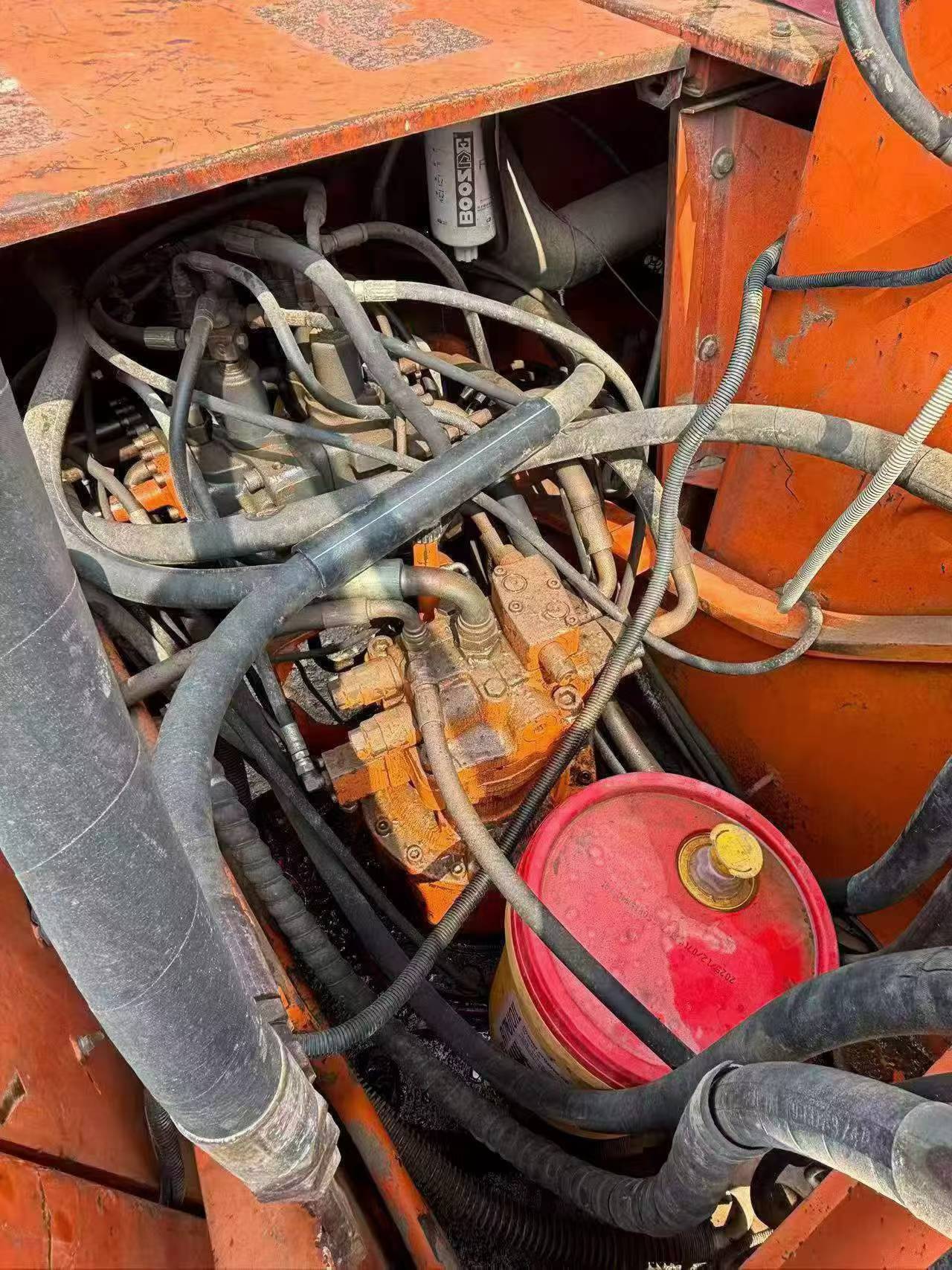 Buy Doosan DH220-7 Used Excavator / 4