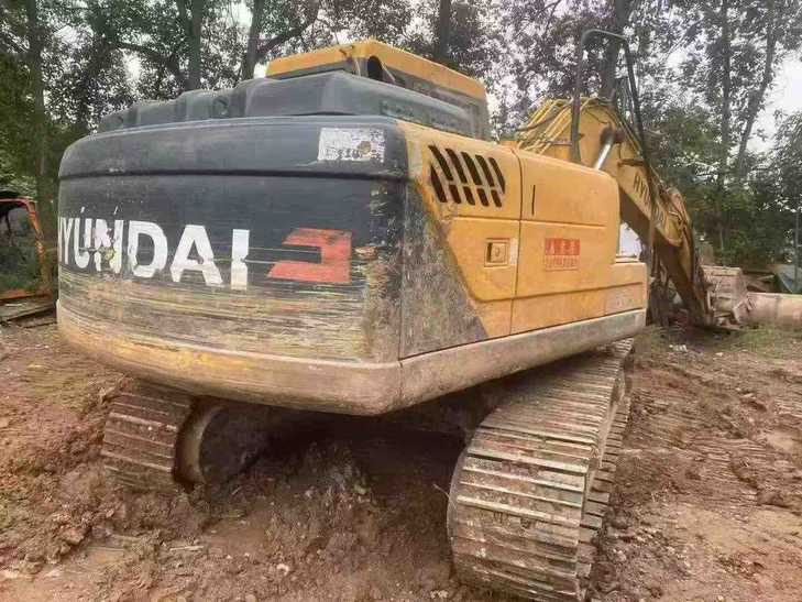 Buy Hyundai R130W Used Excavator / 1