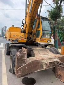 Buy Hyundai R210W Used Excavator / 2 Buy Hyundai R210W Used Excavator / 2