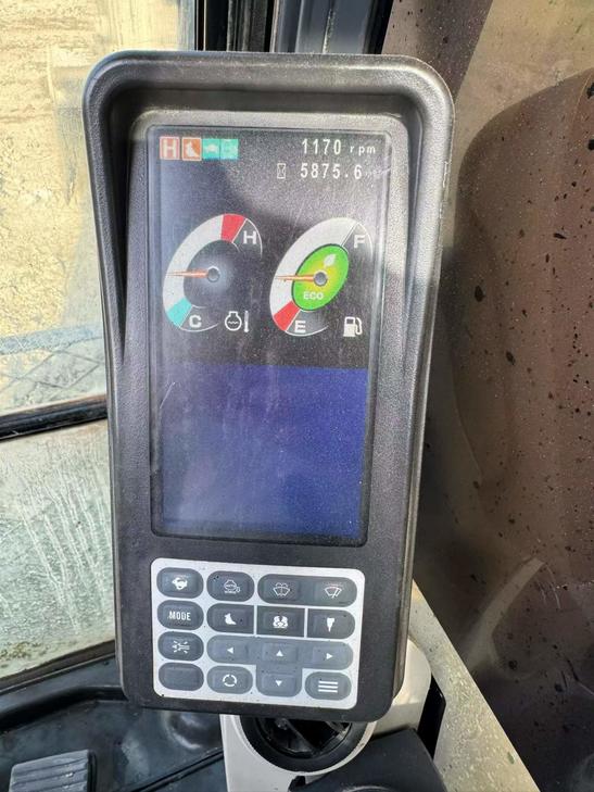 Buy Kobelco SK200-10 Used Excavator / 1
