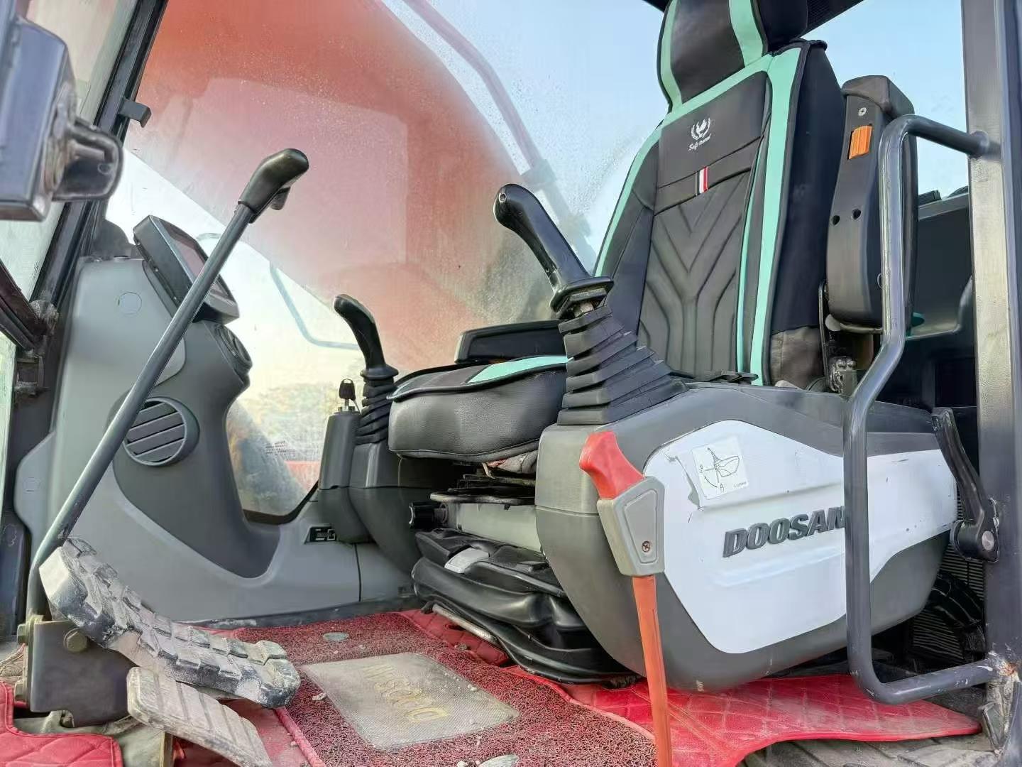 شراء حفارة Doosan DH420LC-7 مستعملة / 4