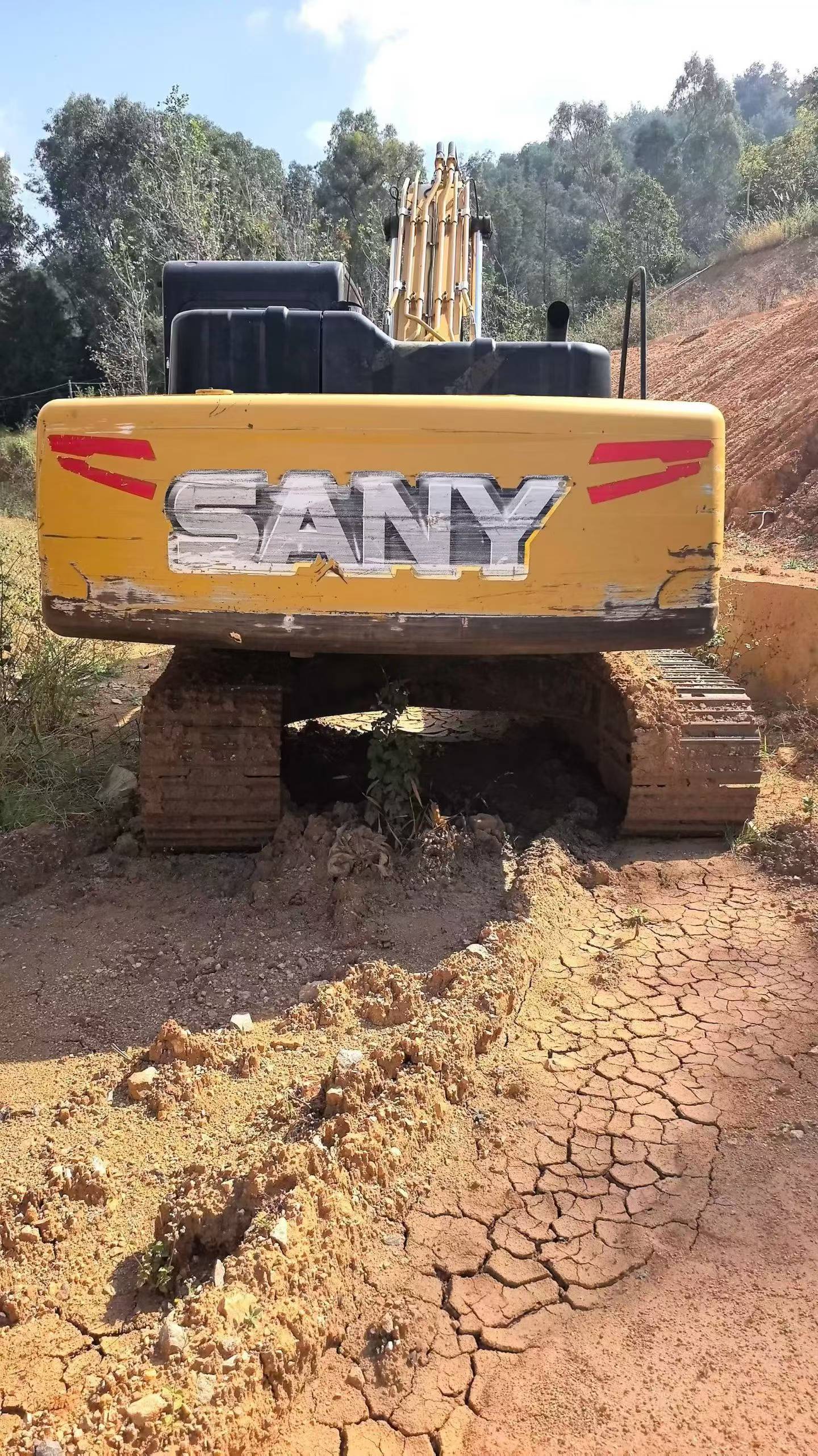 Buy Sany SY205C Used Excavator / 3