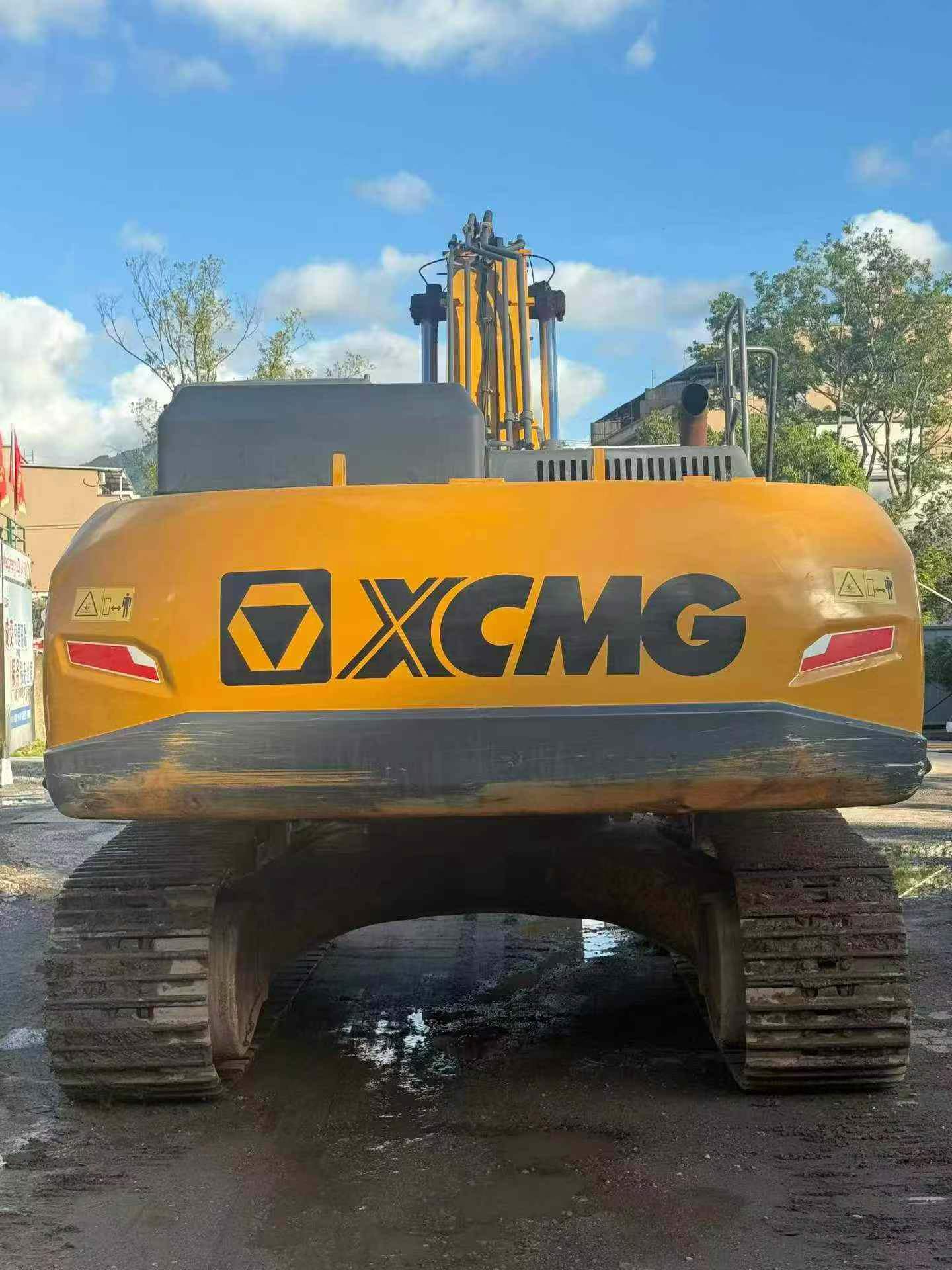 Buy XCMG XE335C Used Excavator / 2