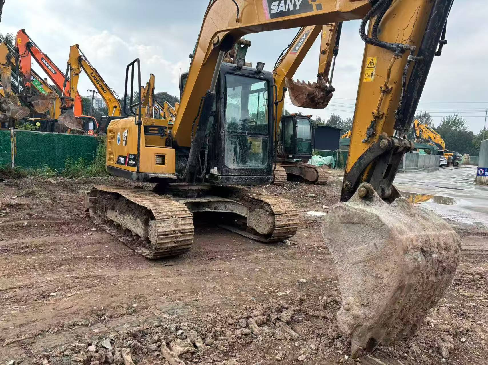 Buy Sany SY75 Used Excavator / 6