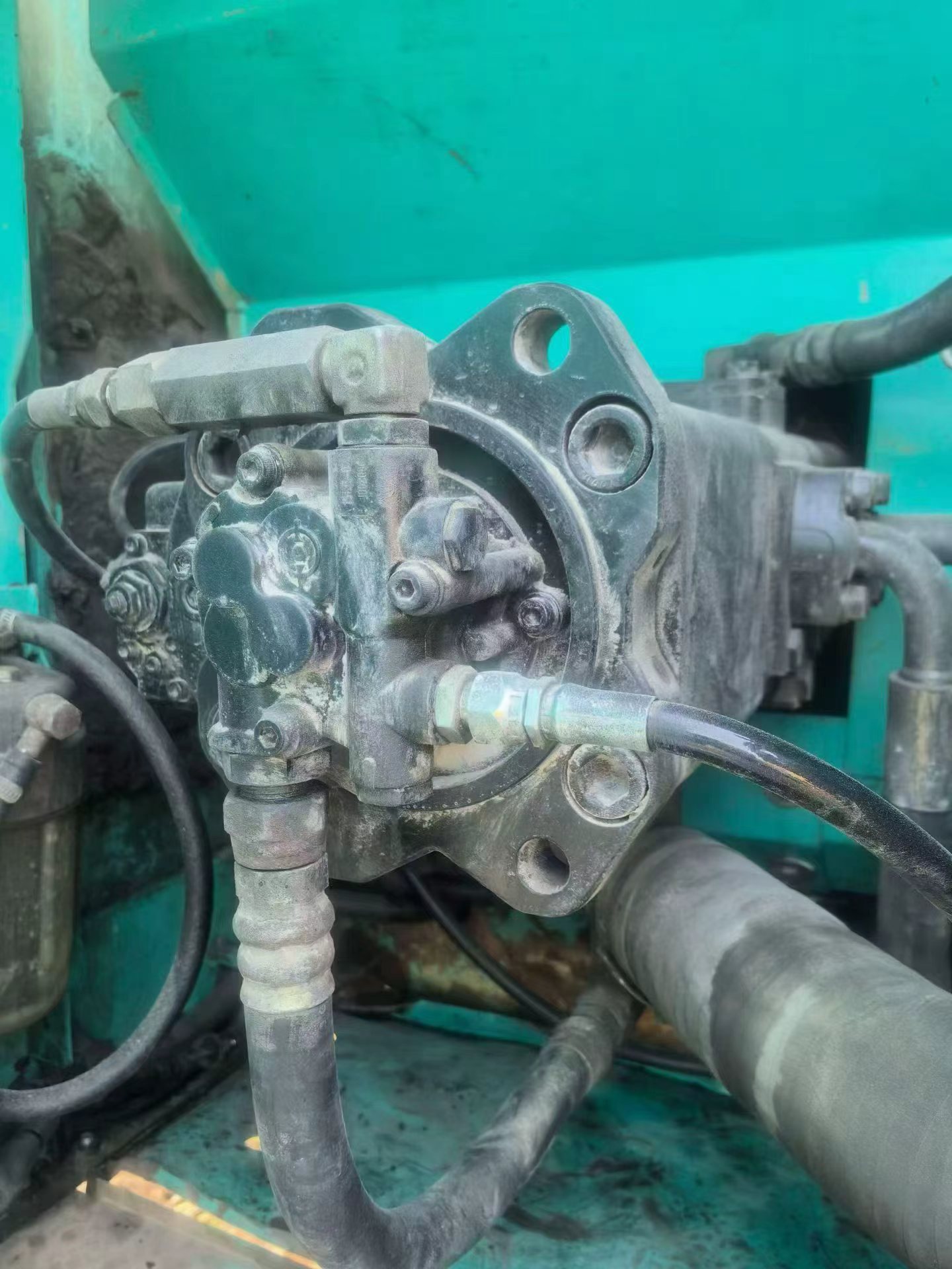 Buy Kobelco SK200-11 Used Excavator / 7