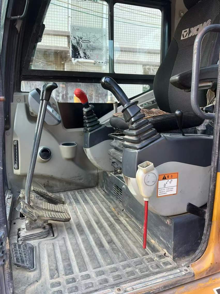 Buy XCMG XE60 Used Excavator / 3