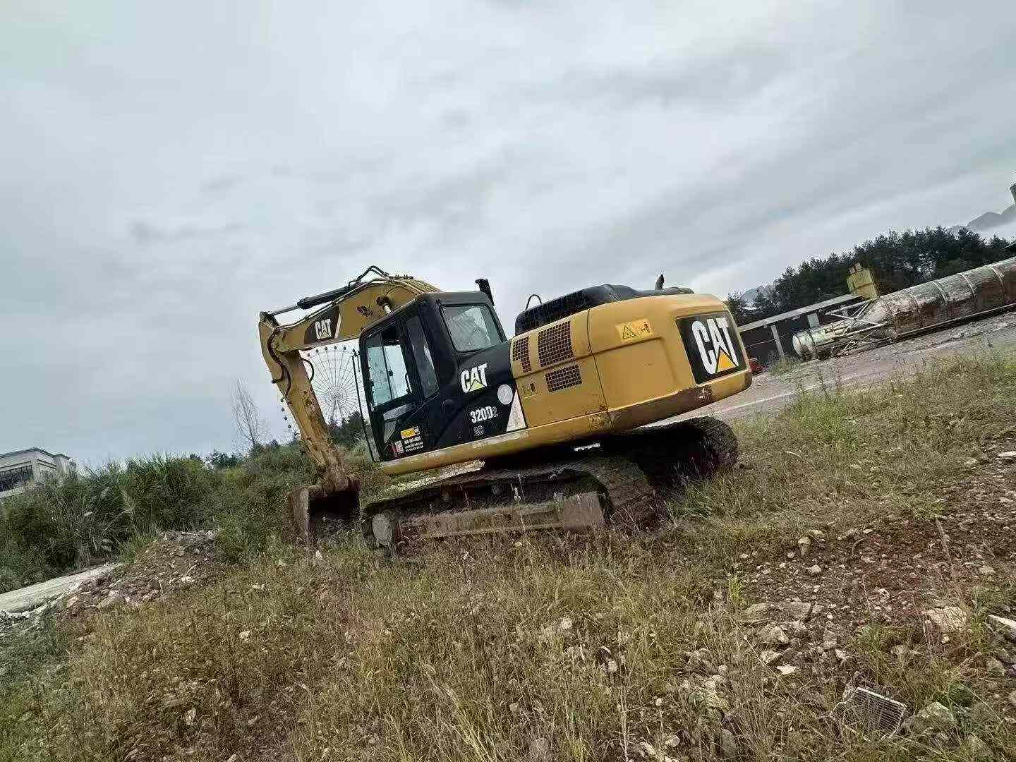 Buy Caterpillar 320A Used Excavator / 5