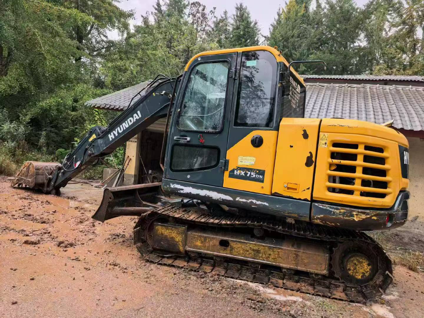 Buy Hyundai HX75 Used Excavator / 3