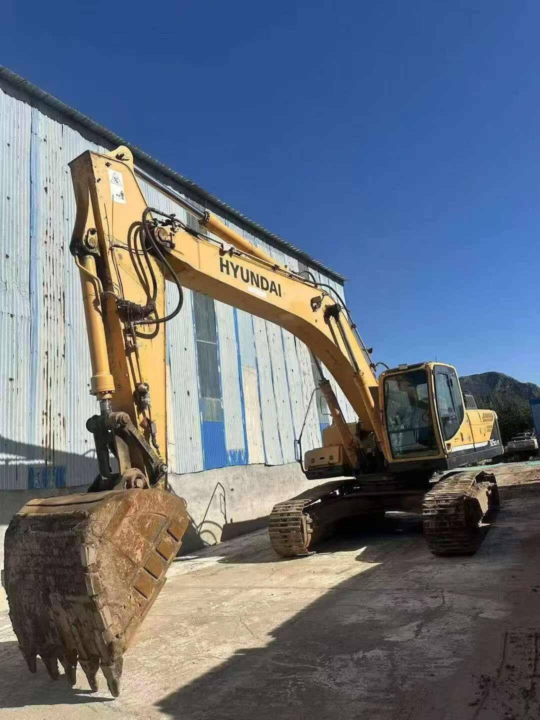 Buy Hyundai R305LC-7 Used Excavator / 6