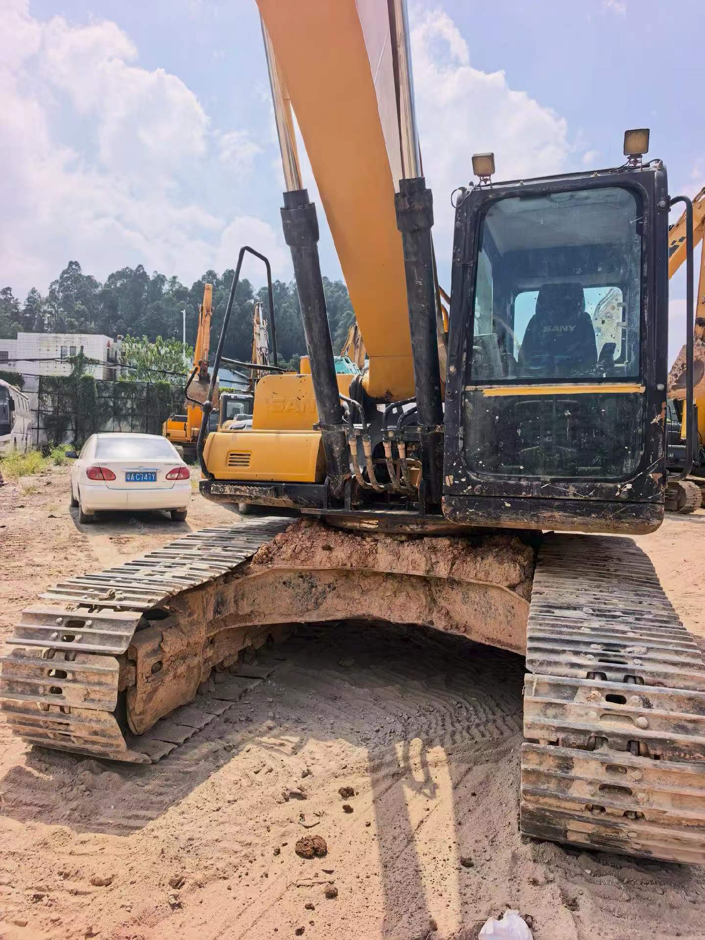 Buy Sany SY205C Used Excavator / 4